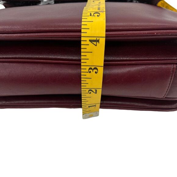 Vintage Etienne Aigner Gorgeous Deep Red Leather Shoulder Messenger Style Bag - Picture 14 of 16